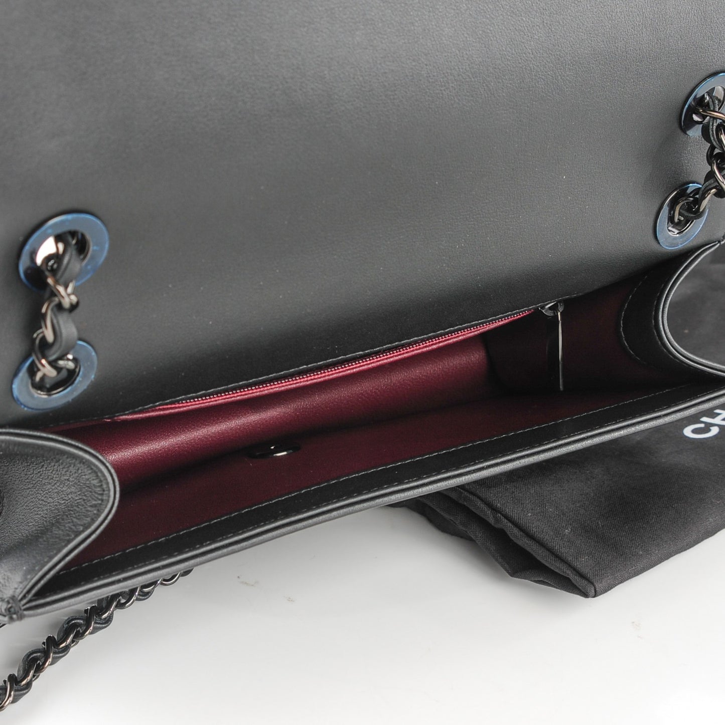 Calfskin Small Propeller Flap Black