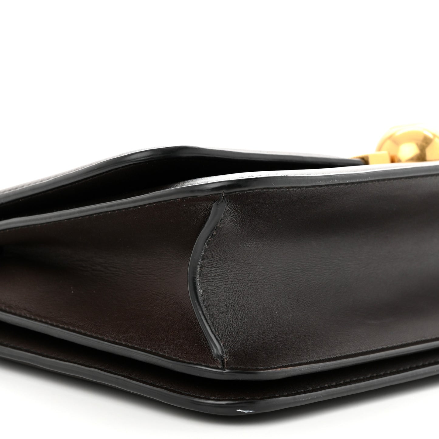 Spazzolato Calfskin Classic BV Bag Fondant