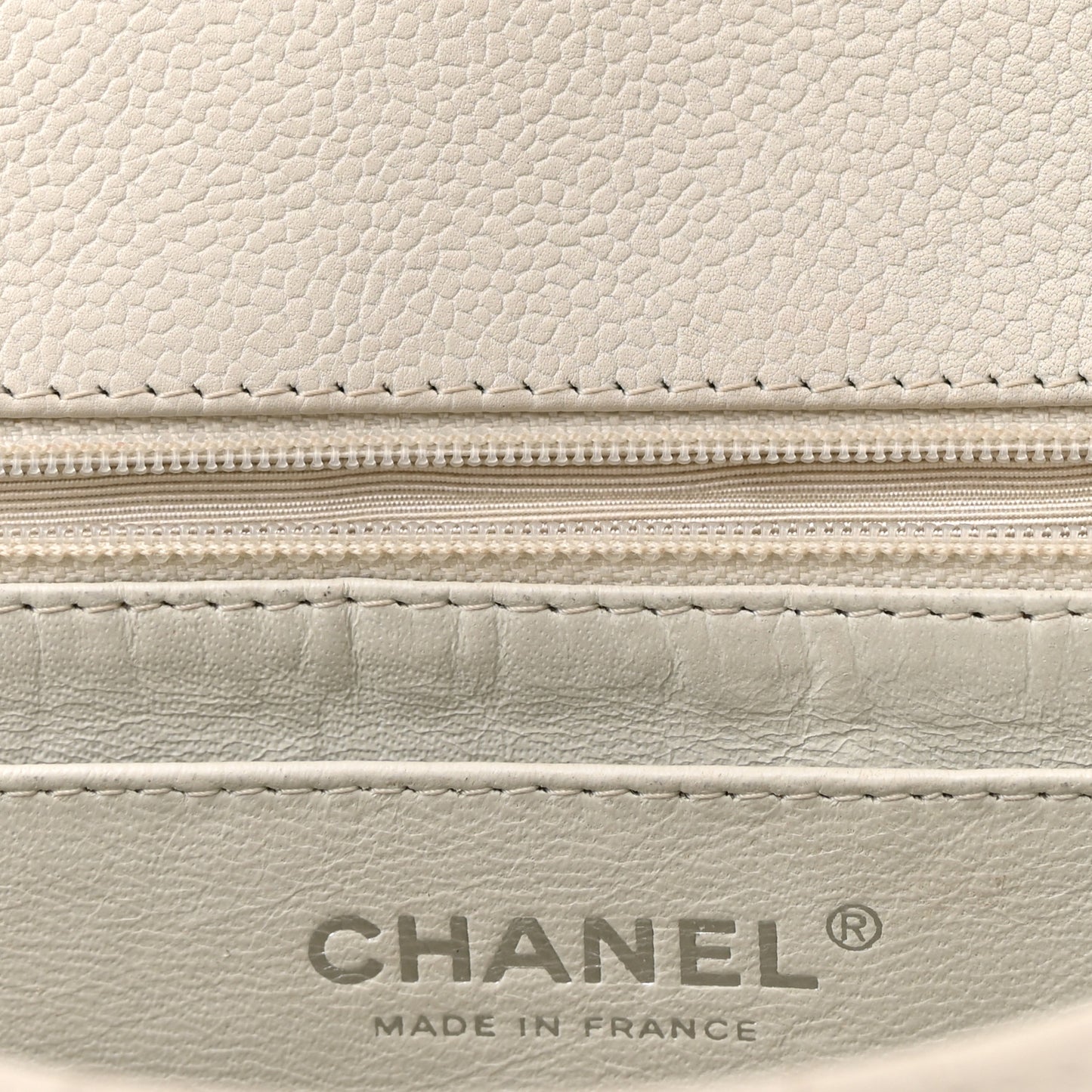 Caviar Quilted Jumbo Single Flap Bijoux Chain Ivory