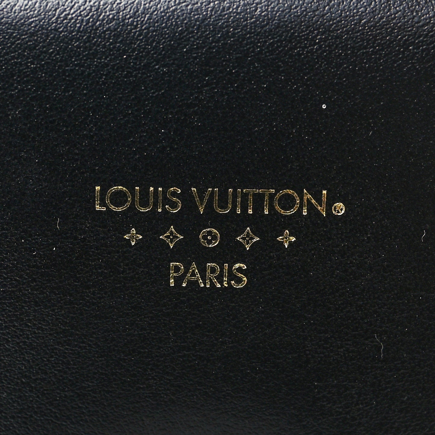 Smooth Calfskin LV Pont 9 Black