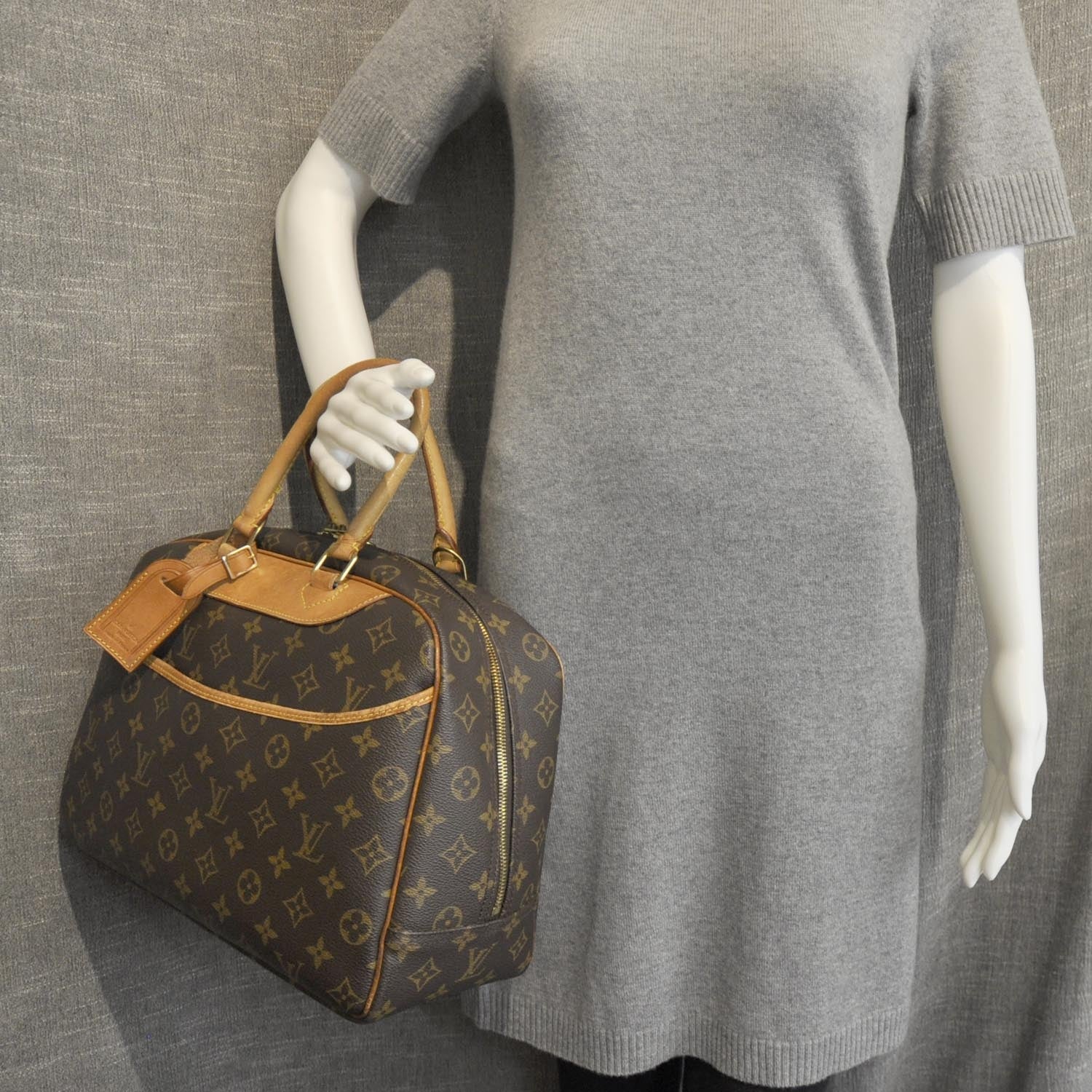 Louis Vuitton Monogram Deauville 3 of 9
