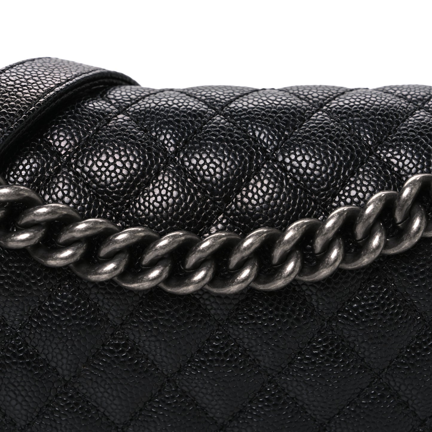 Caviar Quilted Medium Boy Flap Black