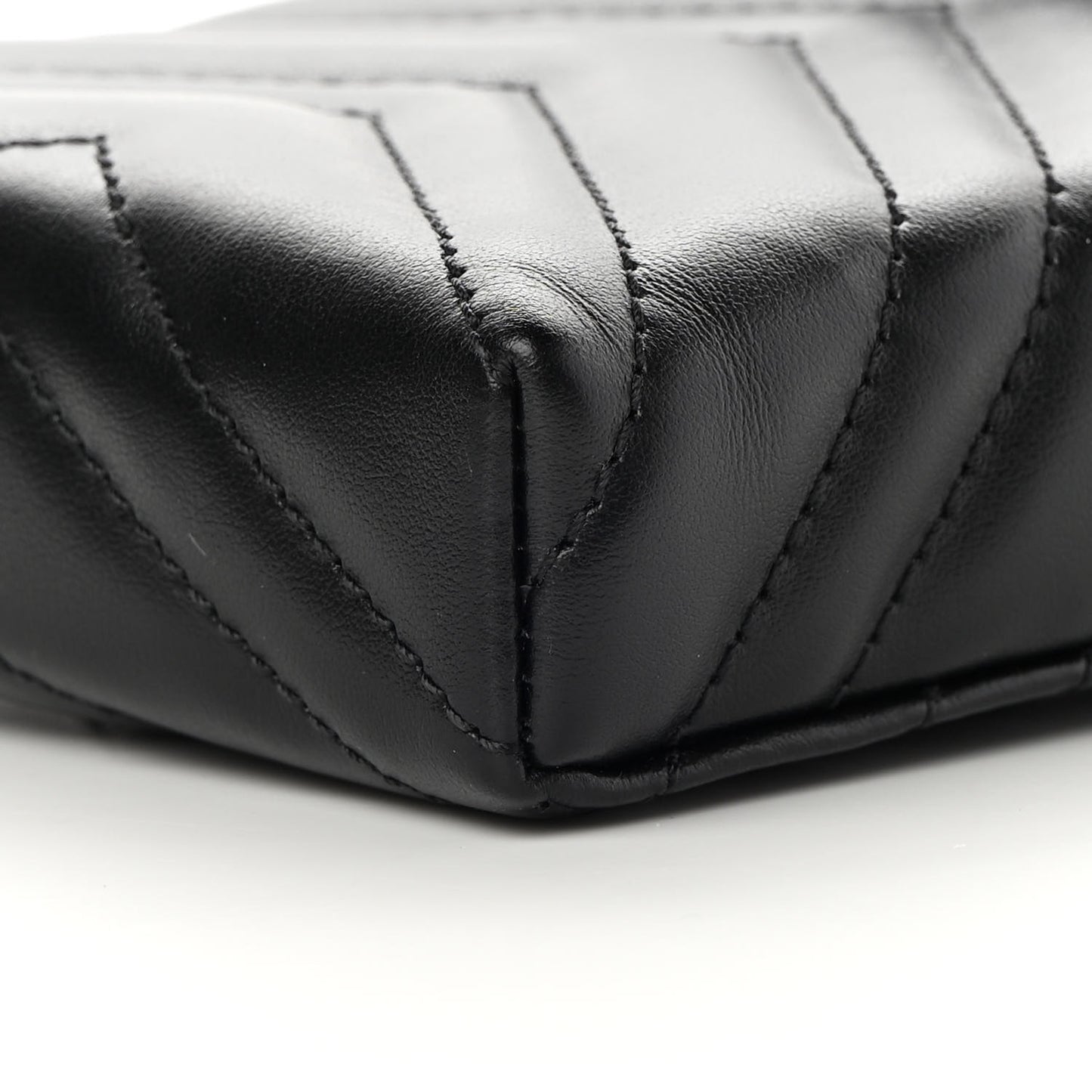 Calfskin Matelasse Mini GG Marmont Crossbody Bag Black