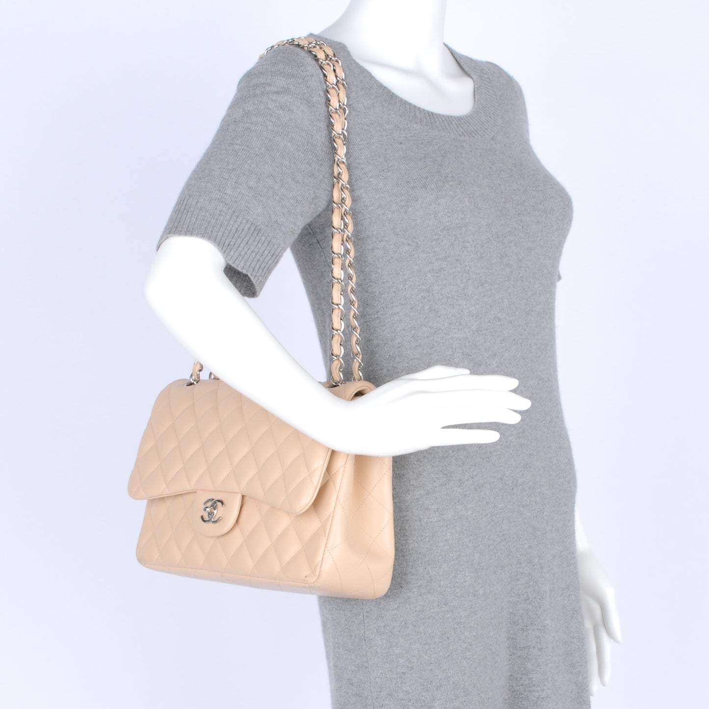 Lambskin Jumbo Double Flap Beige Clair