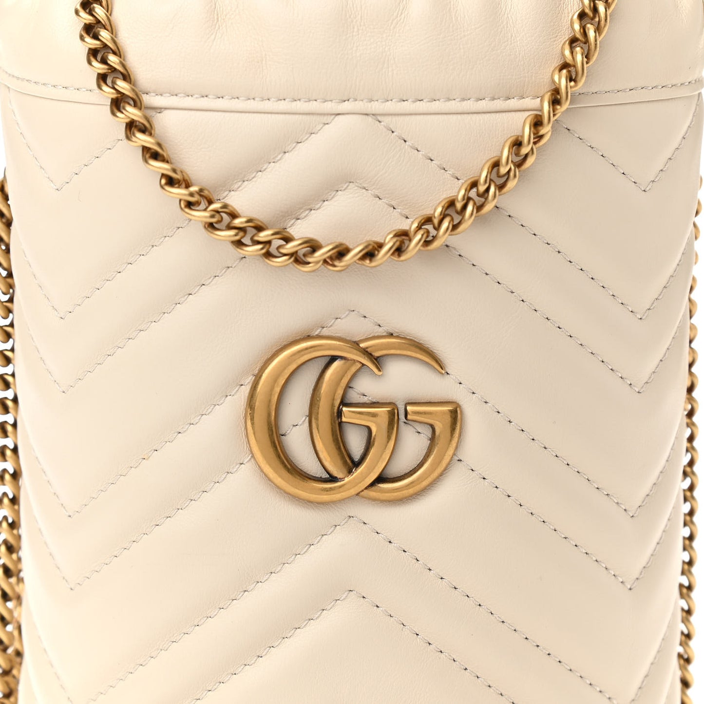 Calfskin Matelasse Mini GG Marmont 2.0 Bucket Bag White