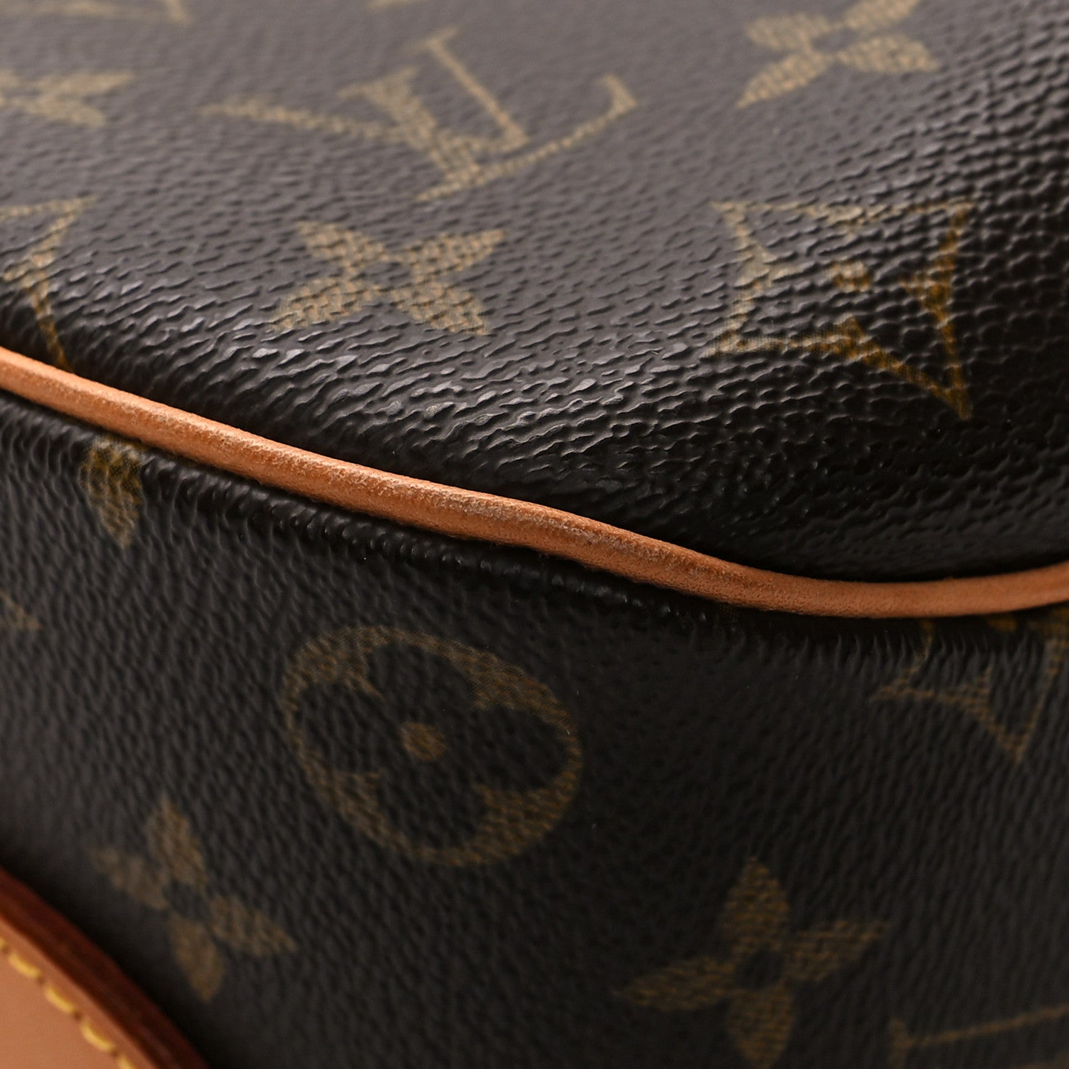 Louis Vuitton Monogram Blois 7 of 10