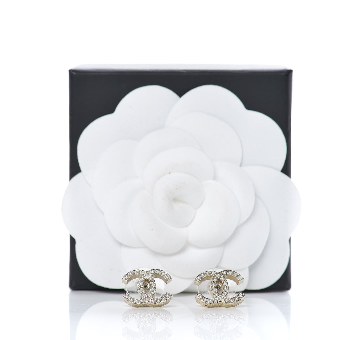 Pearl CC Earrings Gold