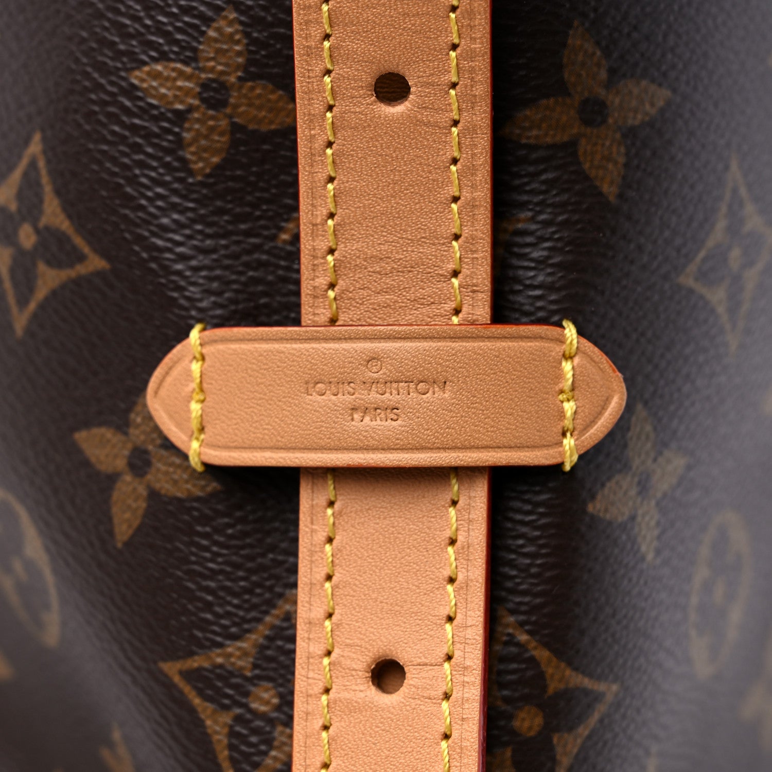 Louis Vuitton Monogram CarryAll MM 7 of 11