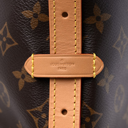 Louis Vuitton Monogram CarryAll MM 7 of 11