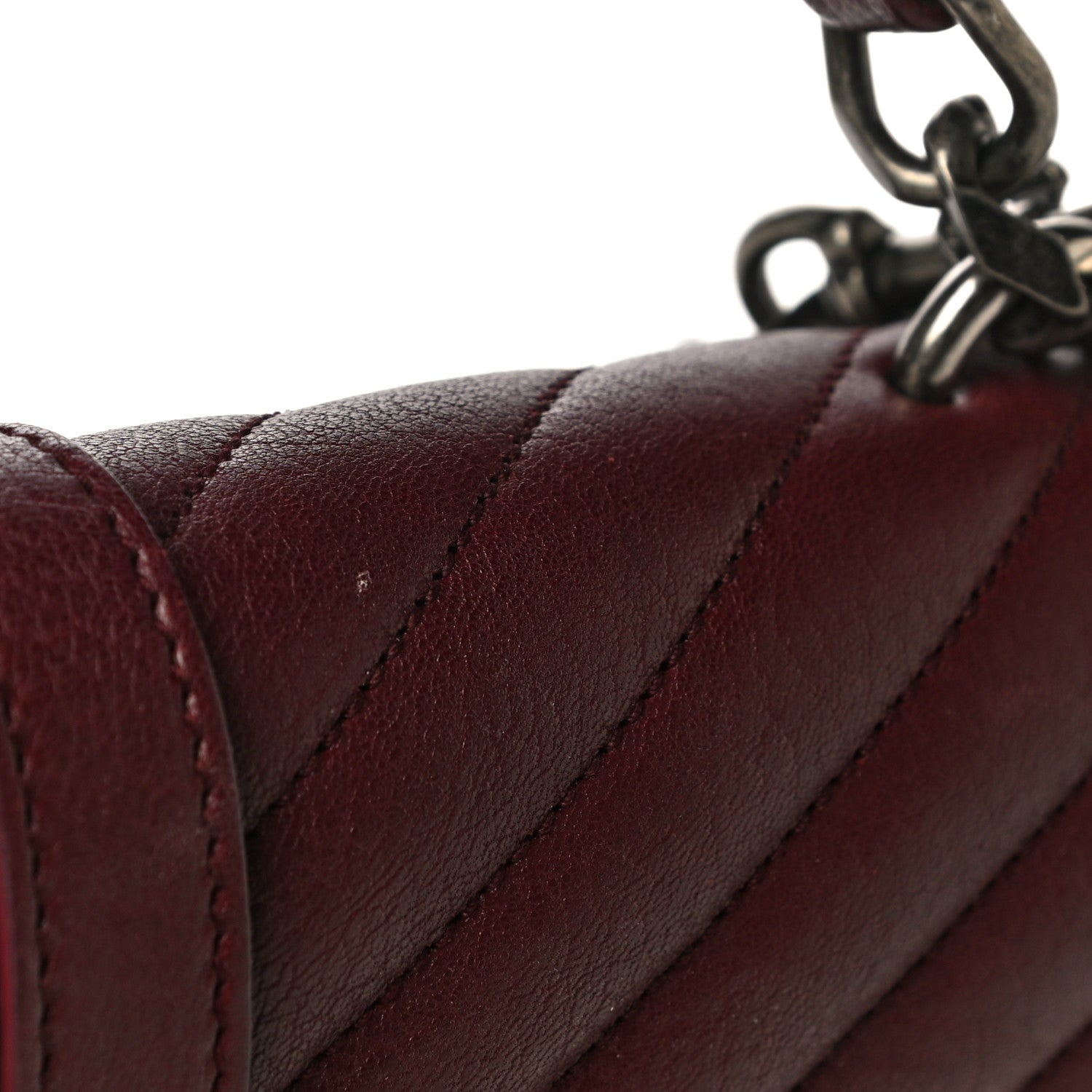 Saint Laurent Sheepskin Matelasse Chevron Monogram Medium College Bag Rouge Legion 23 of 24