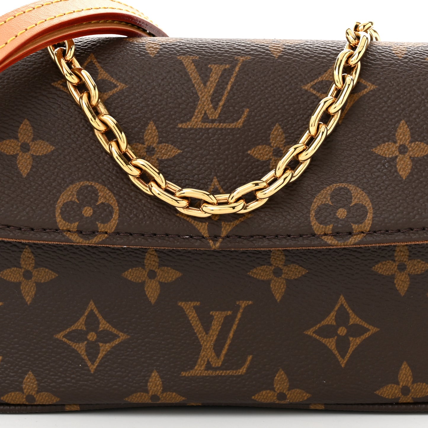 Monogram Ivy Wallet On Chain