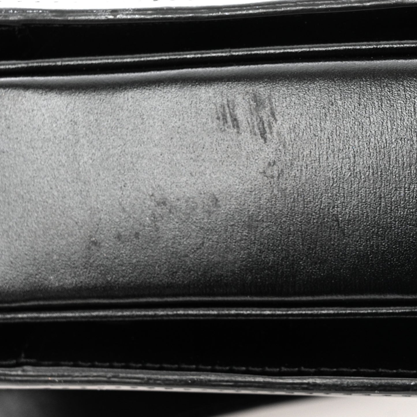 Shiny Calfskin Medium Triomphe Black