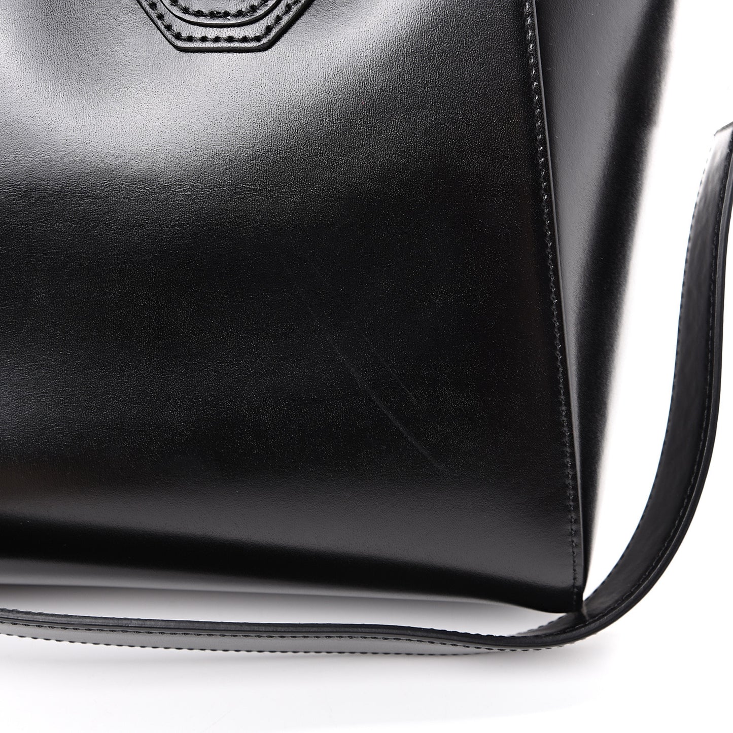 Shiny Lord Calfskin Medium Antigona Black