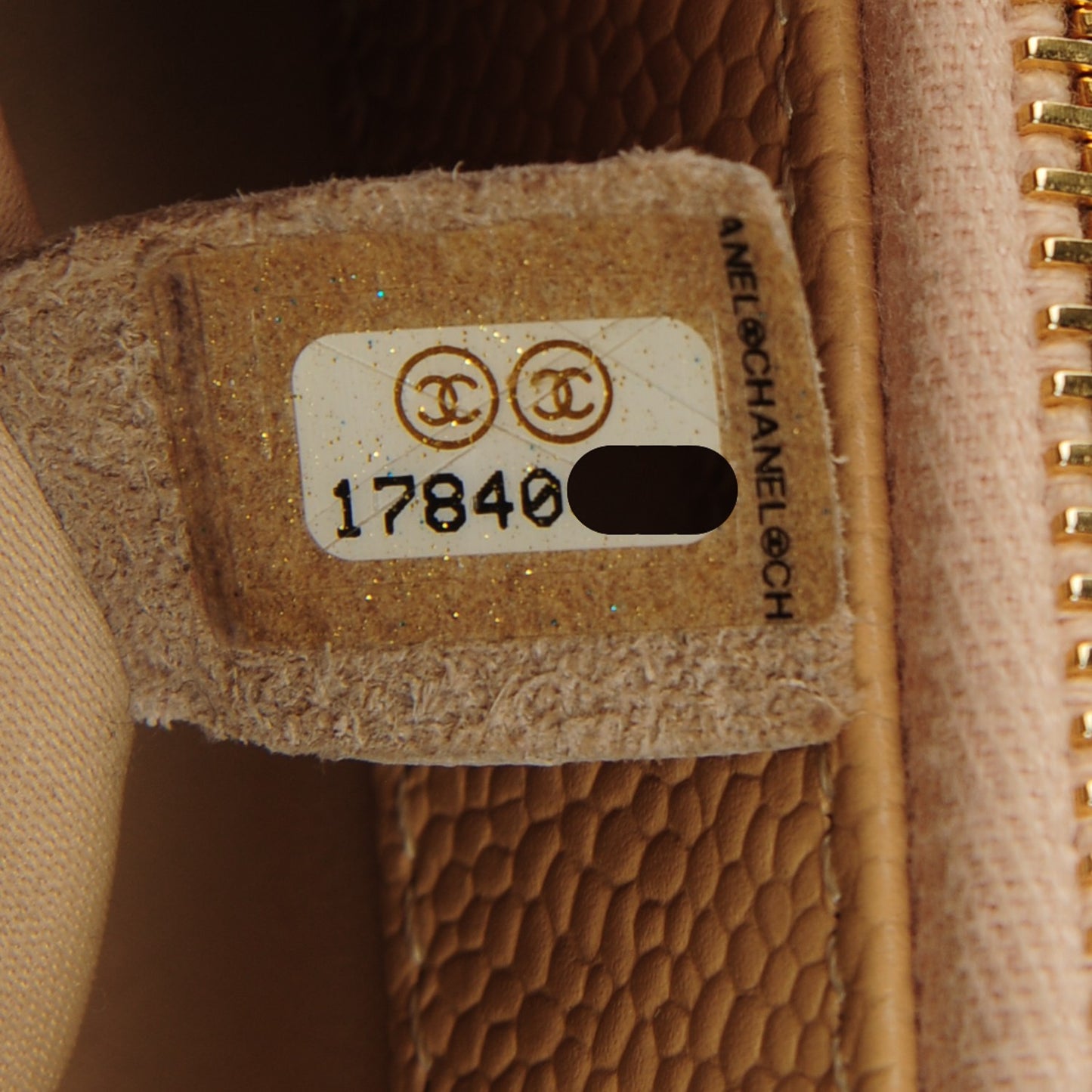 Caviar Quilted Grand Shopping Tote GST Beige Clair