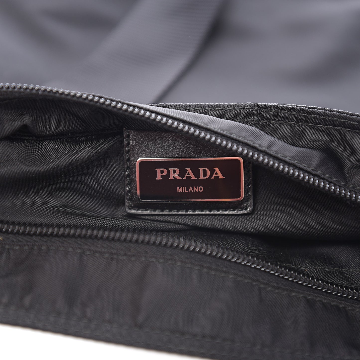Nylon Flat Messenger Bag Black