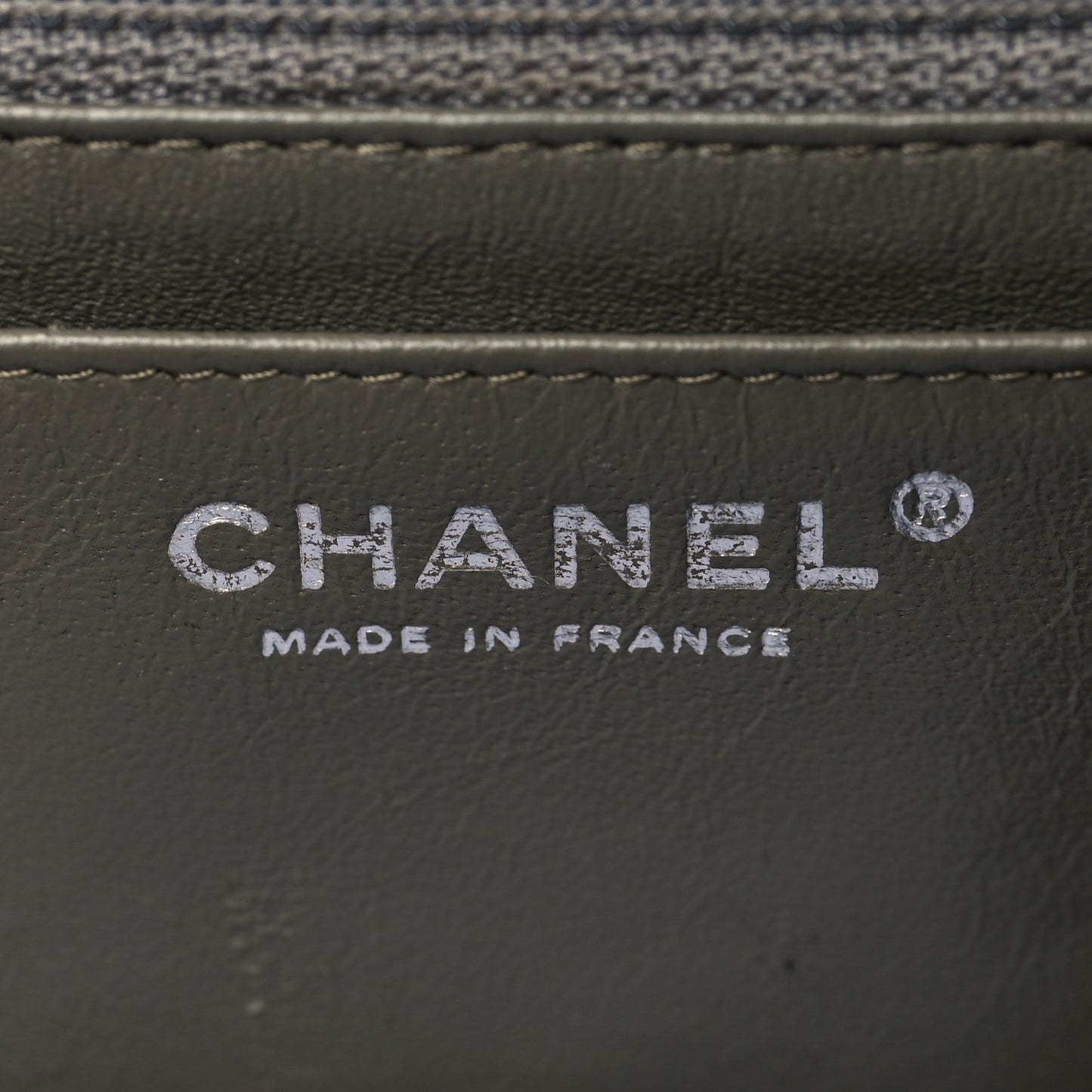 Caviar Quilted Maxi Single Flap Grey