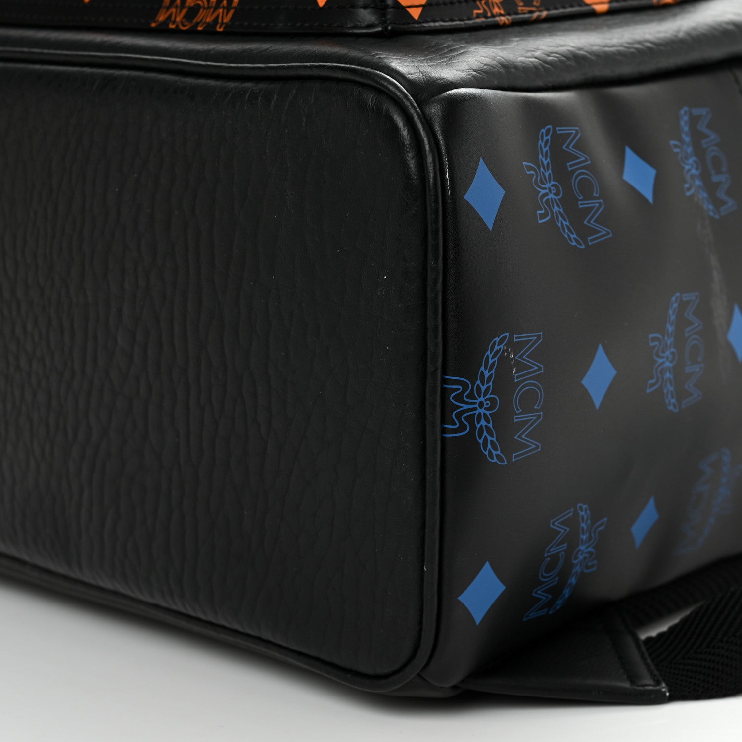 MCM Grained Calfskin Visetos Color Splash Medium Backpack Black