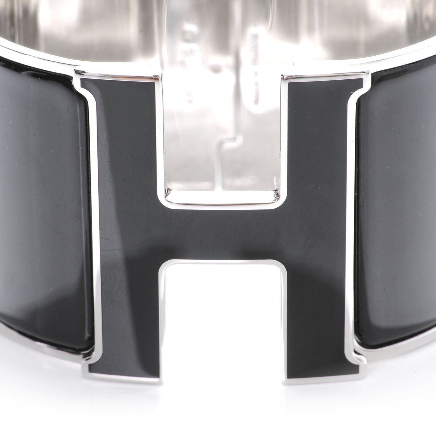 Enamel Extra Wide Clic Clac H Bracelet PM Black