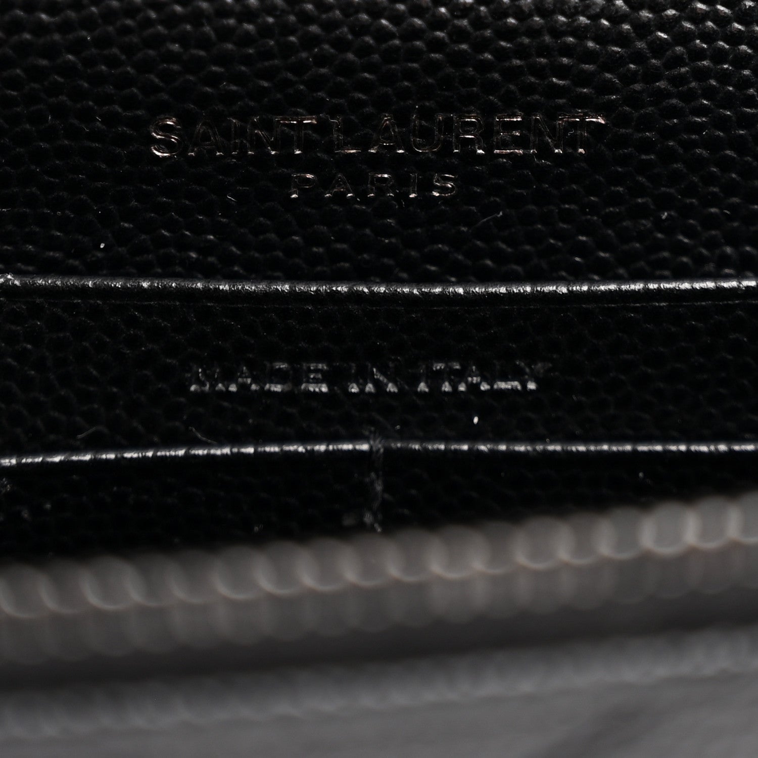 Saint Laurent Grain De Poudre Matelasse Chevron Monogram Monochrome Envelope Chain Wallet Black 6 of 13
