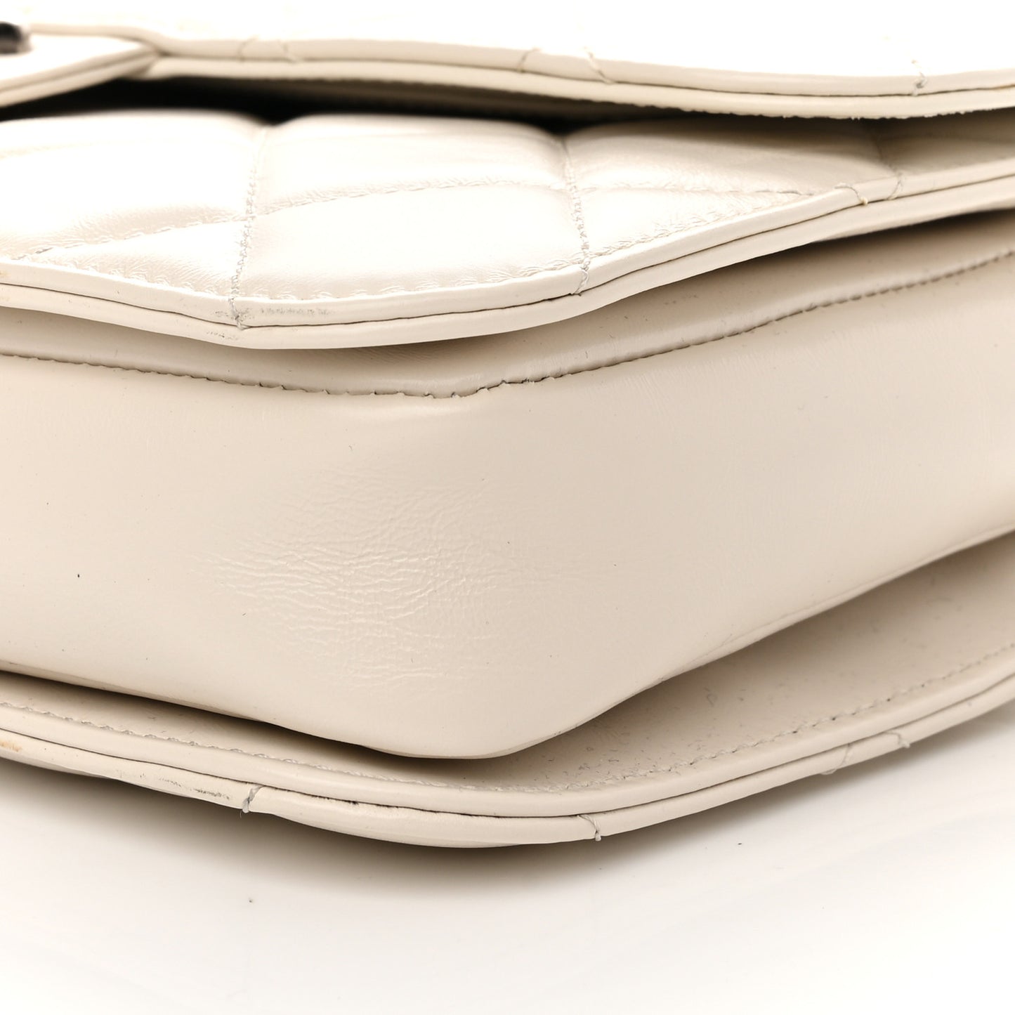 Glazed Calfskin Medium Perfect Edge Flap White