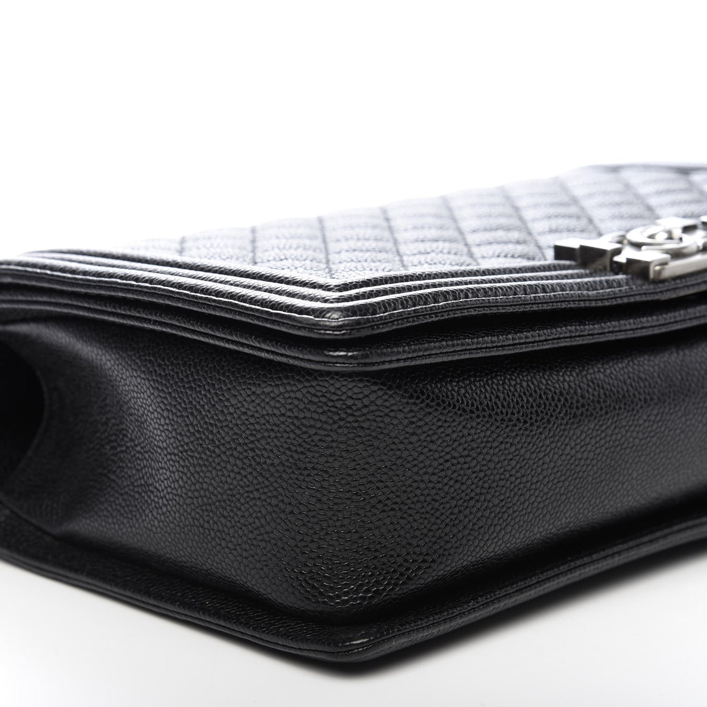 Caviar Quilted New Medium Boy Flap Black