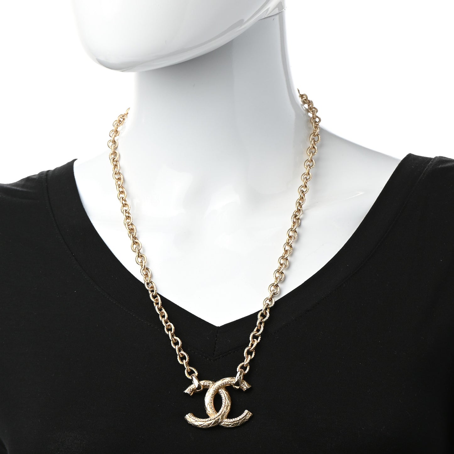 Metal Quilted CC Necklace Gold