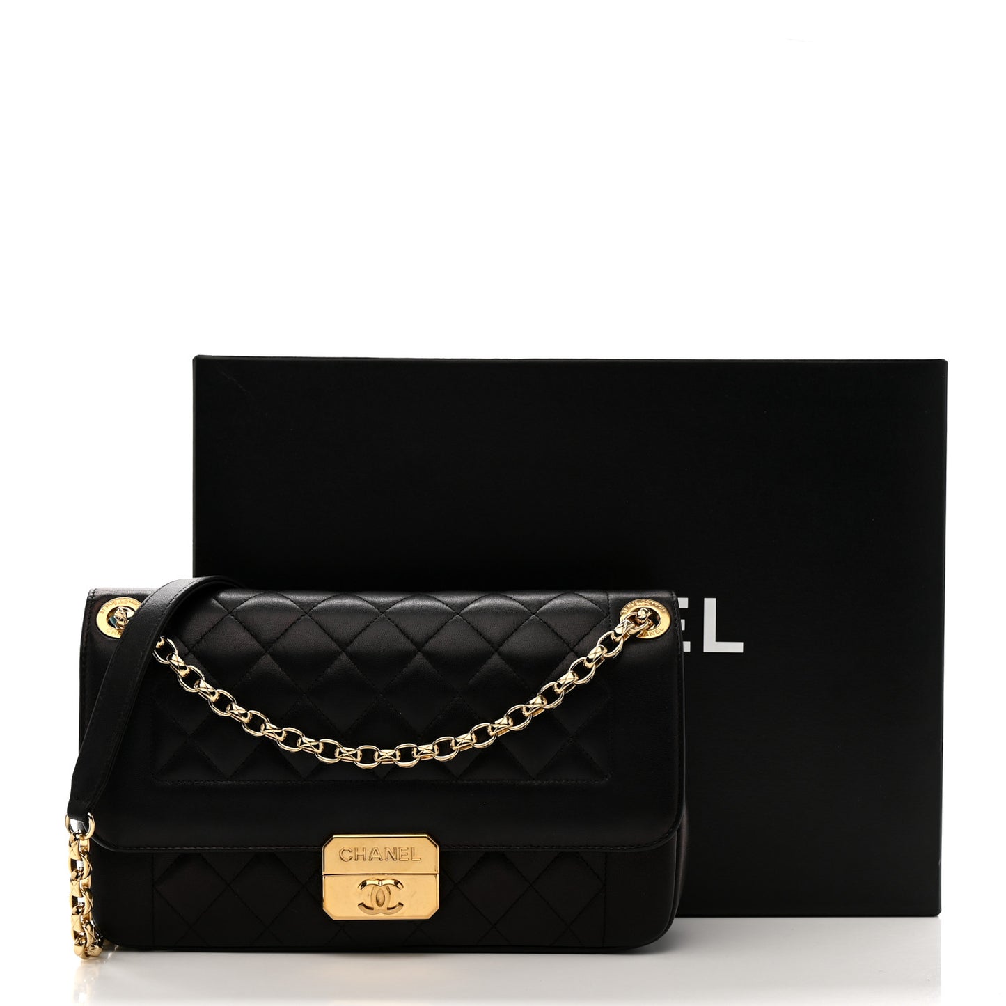 Lambskin Quilted Large Chic With Me Flap Black