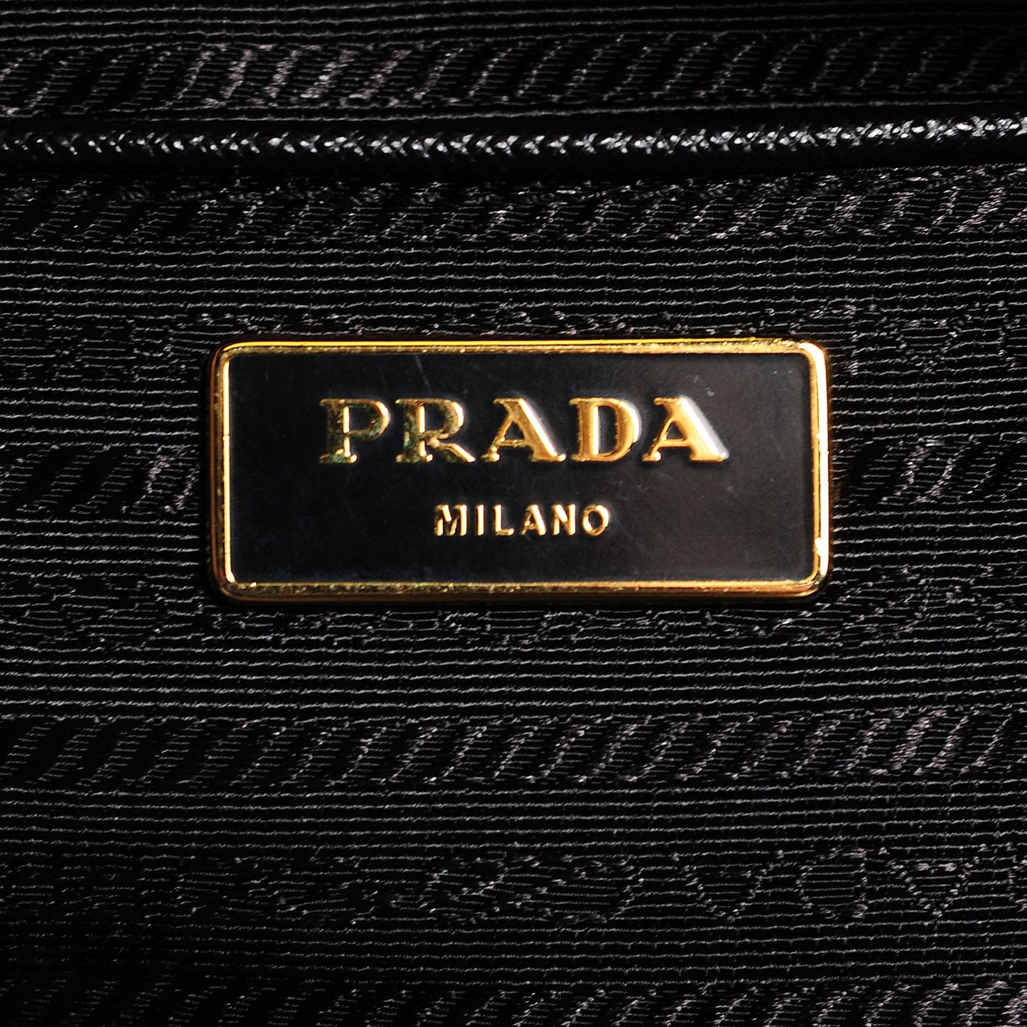 Saffiano Lux Extra Large Galleria Double Zip Tote Black