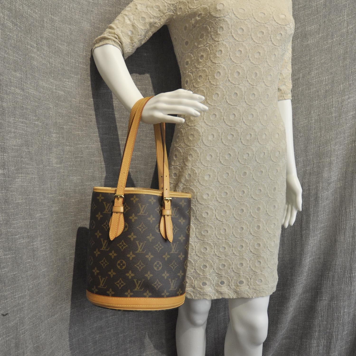 Louis Vuitton Monogram Petit Bucket 23 2 of 8