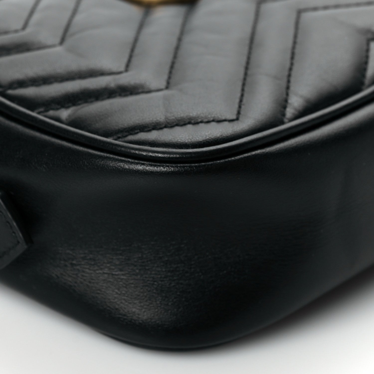 Gucci Calfskin Matelasse Mini GG Marmont Chain Shoulder Bag Black 19 of 21