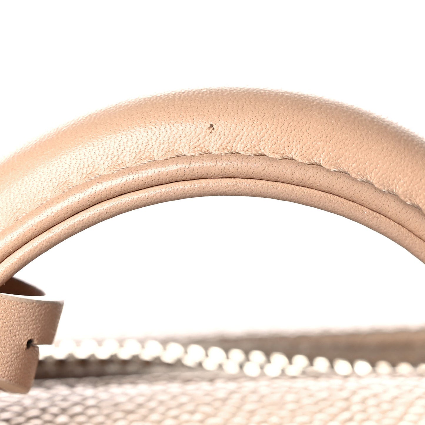 Caviar Quilted Small CC Filigree Vanity Case Beige