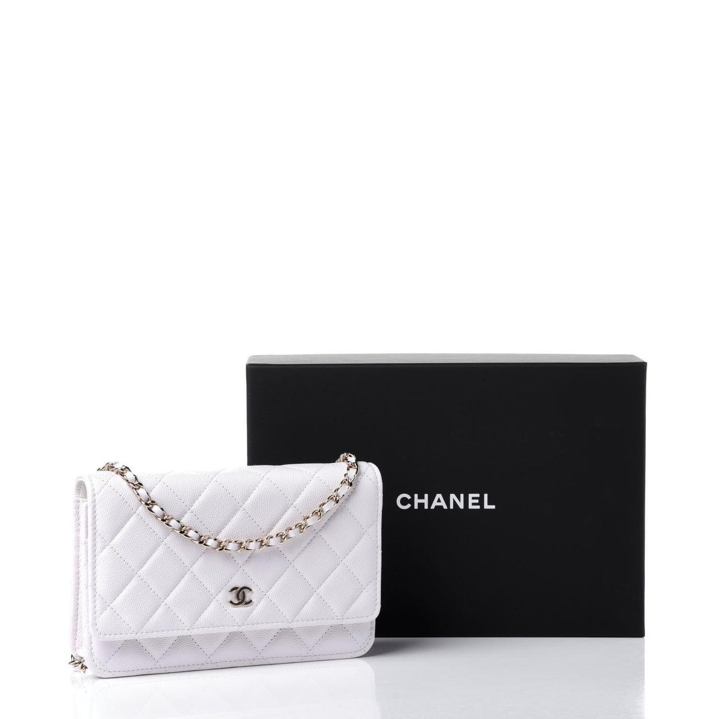Caviar Quilted Wallet On Chain WOC White