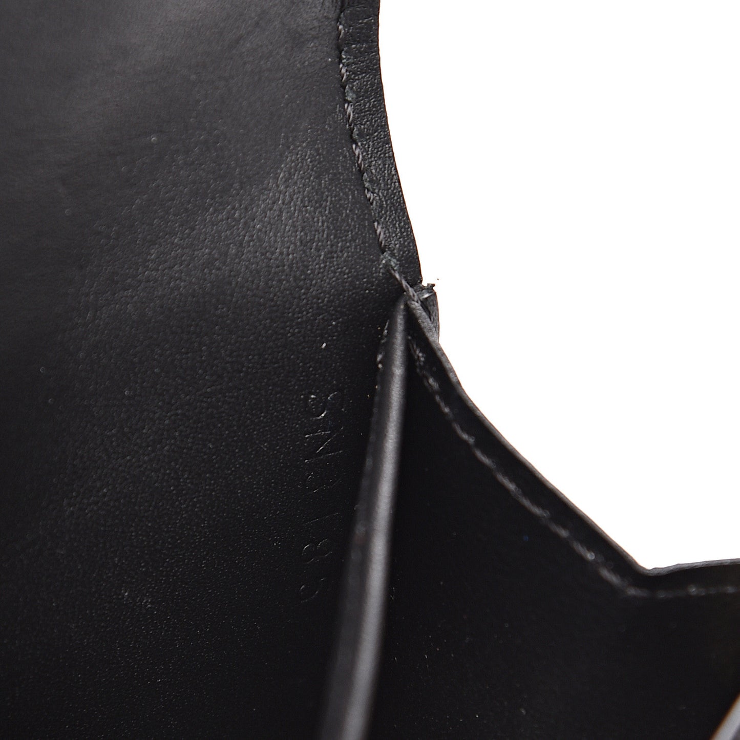Vernis Sarah Compact Wallet Black Magnetique