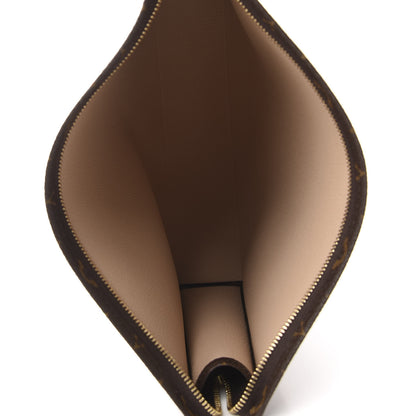Louis Vuitton Monogram Game On Toiletry Pouch 26 6 of 8