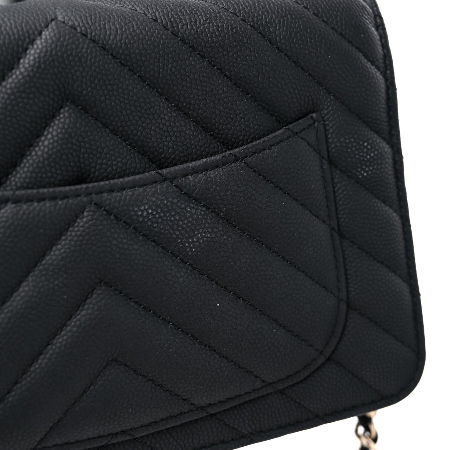 Caviar Chevron Quilted Wallet On Chain WOC Black