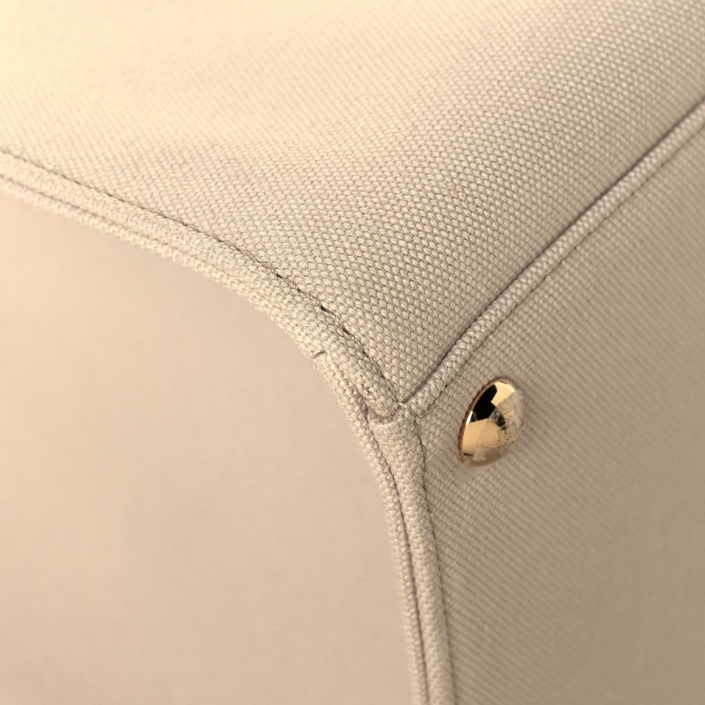 Canvas Vitello King FF Embroidered Medium Peekaboo X-Tote Poudre