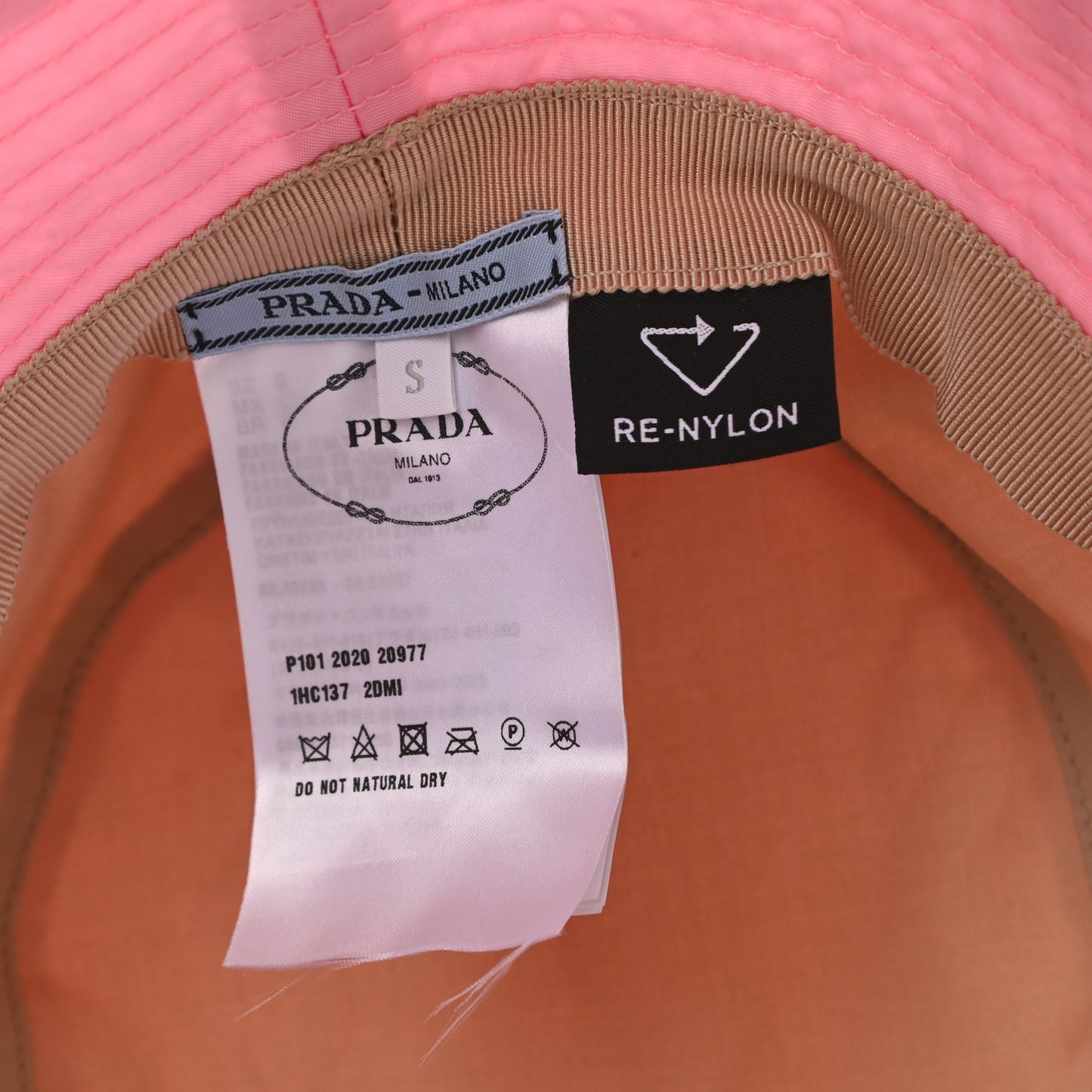 Re-Nylon Metal Triangle Logo Womens Bucket Hat S Rosa
