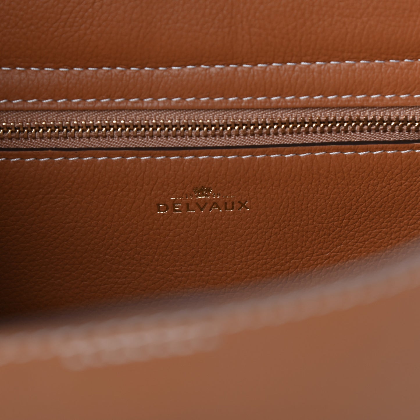 Jumping Calfskin Mini So Cool Ivory