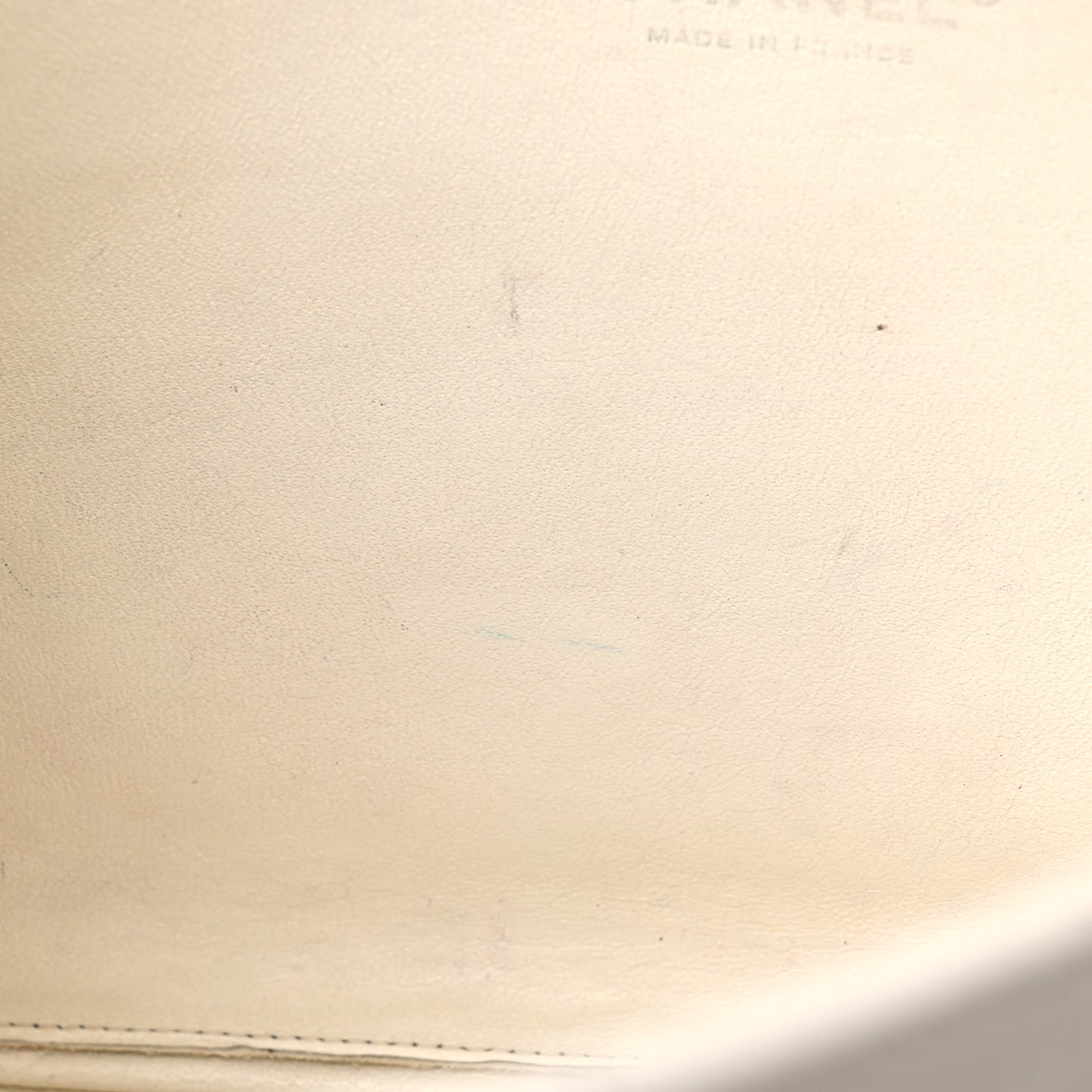 Caviar Quilted Jumbo Single Flap White