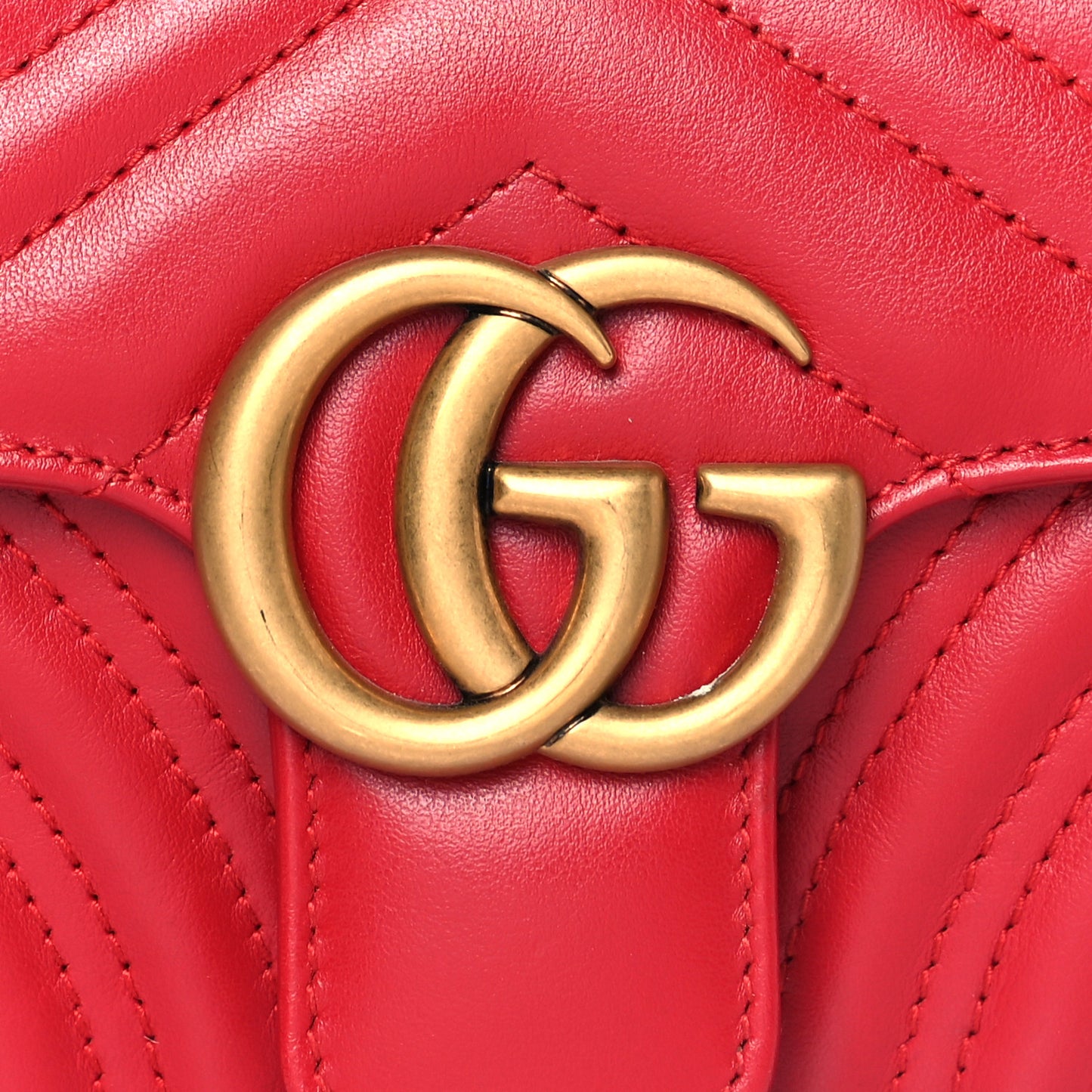 Calfskin Matelasse Mini GG Marmont Shoulder Bag Hibiscus Red