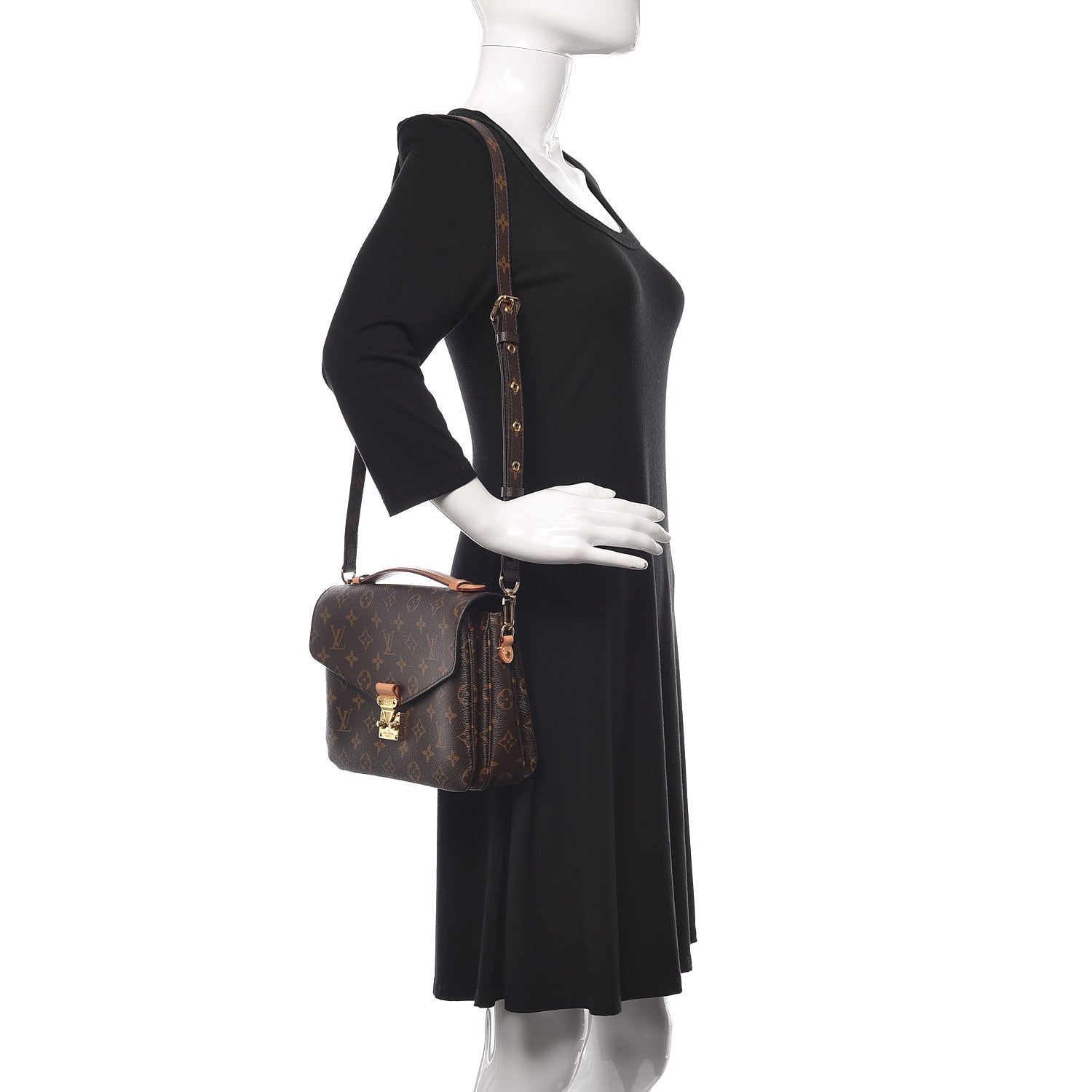Louis Vuitton Monogram Pochette Metis 2 of 13
