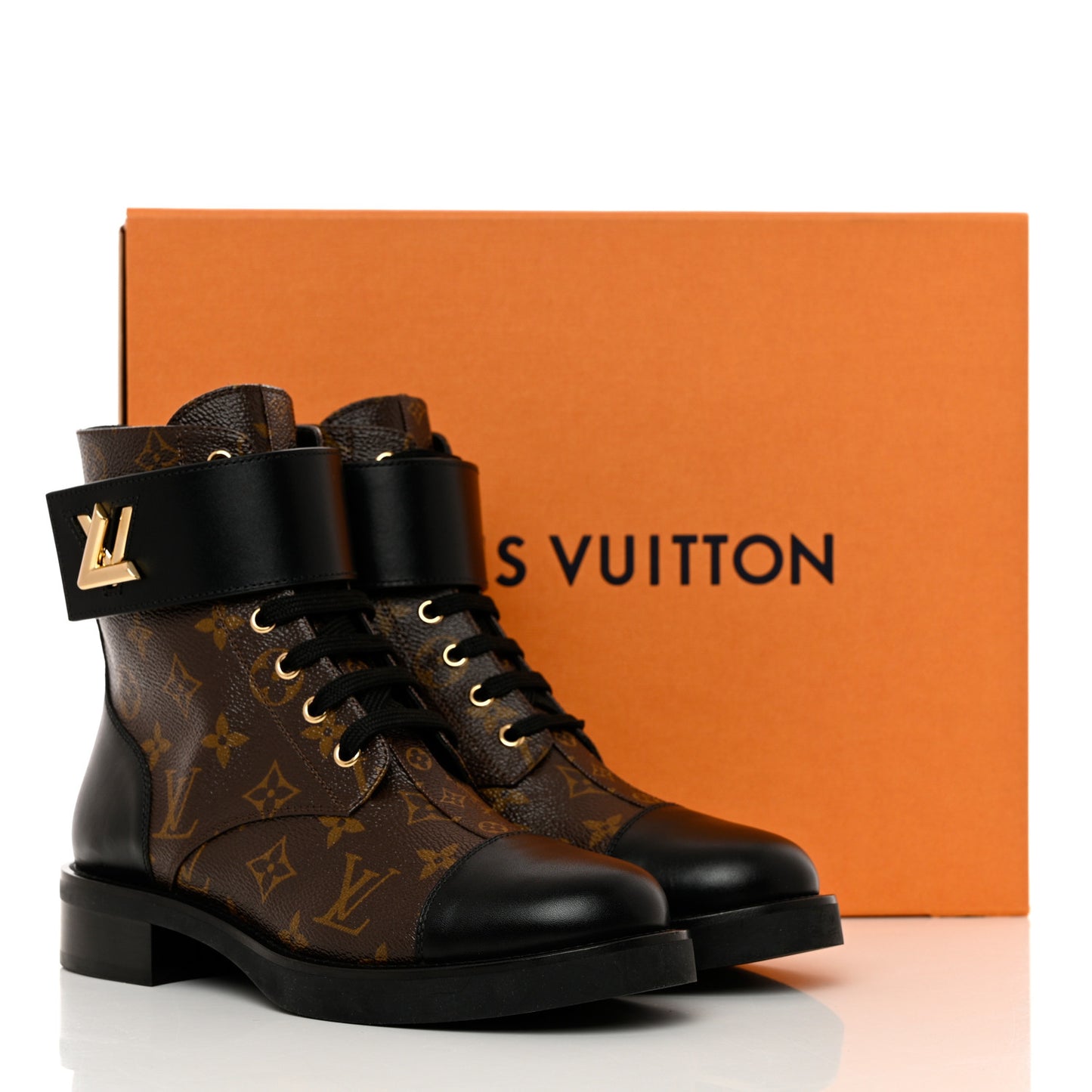 Calfskin Monogram Wonderland Flat Ranger Boots 39 Black