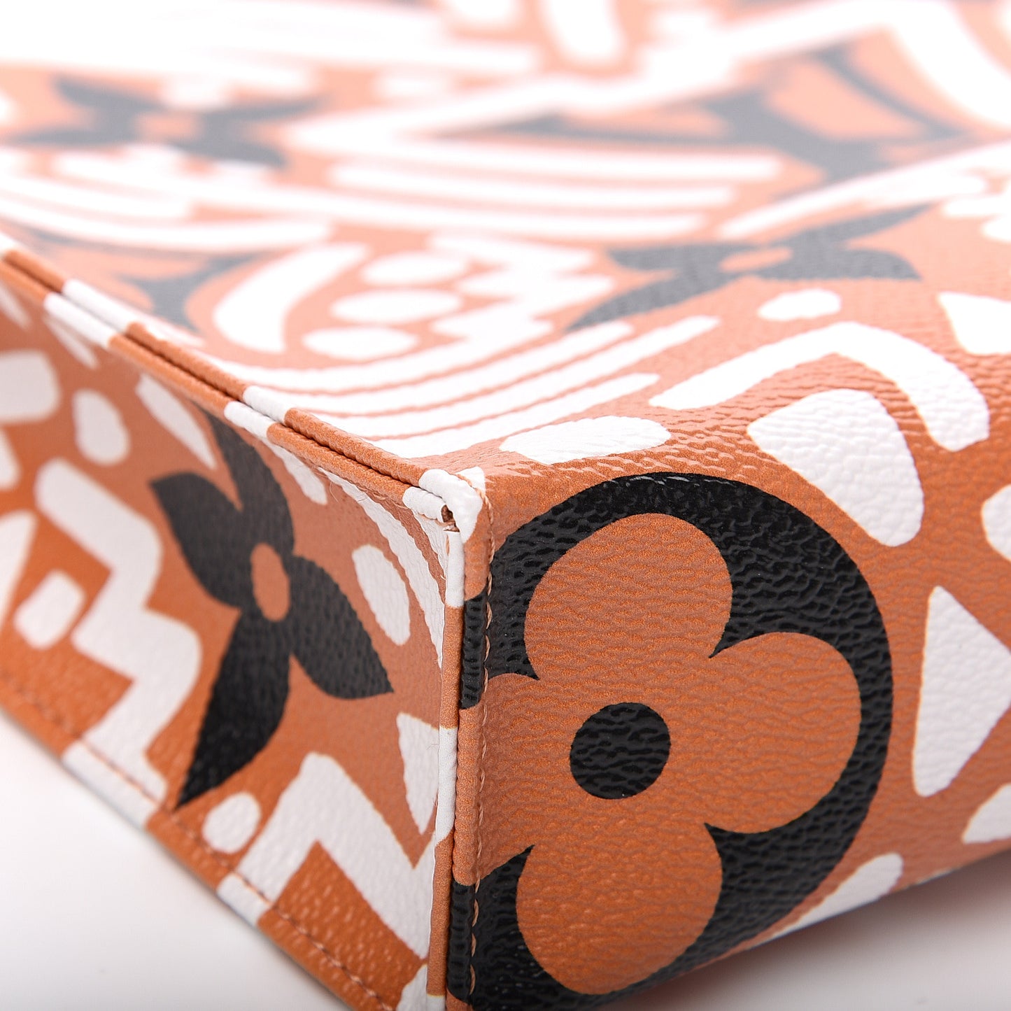 Monogram Giant Crafty Pochette Toiletry 26 Creme Caramel