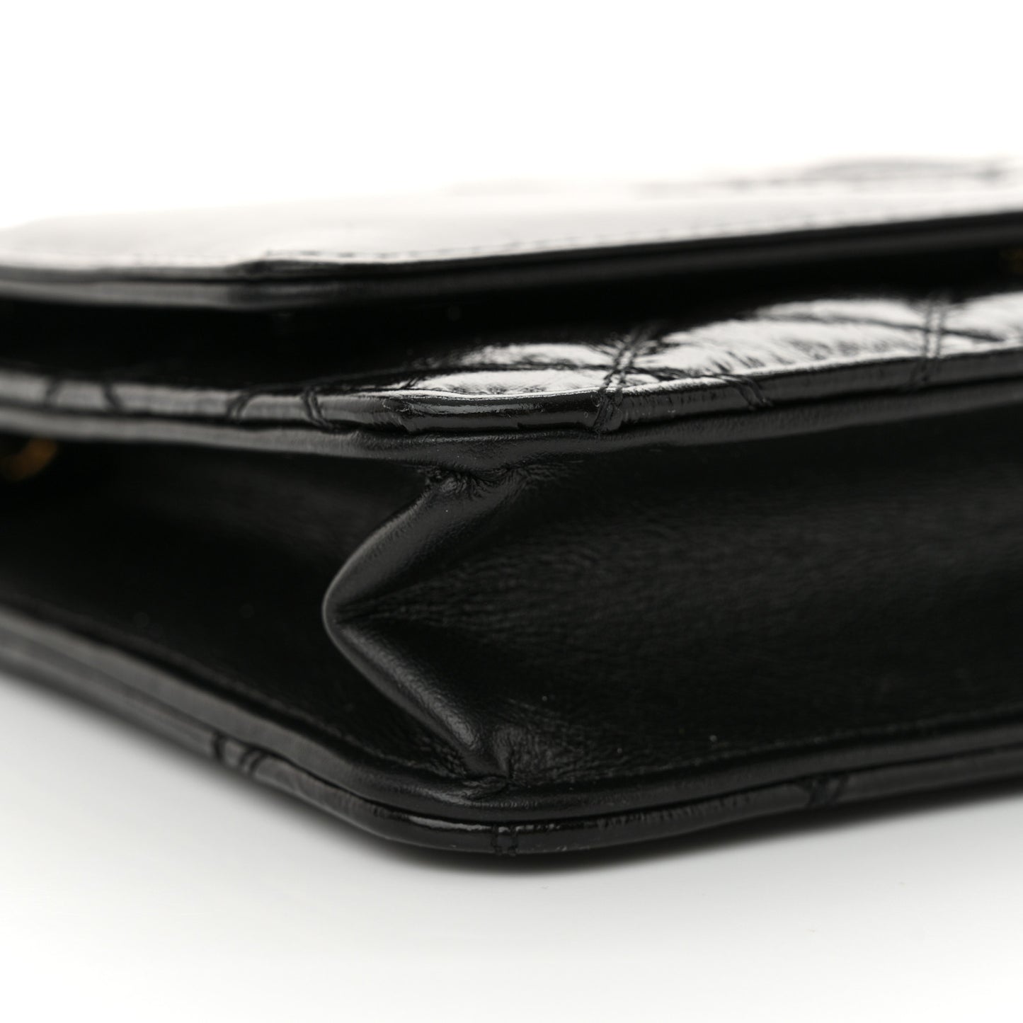 Shiny Aged Calfskin Quilted CC Wallet On Chain WOC Black