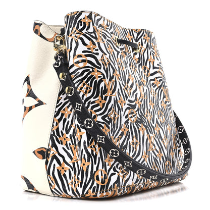 Louis Vuitton Monogram Giant Jungle NeoNoe Ivory 3 of 9