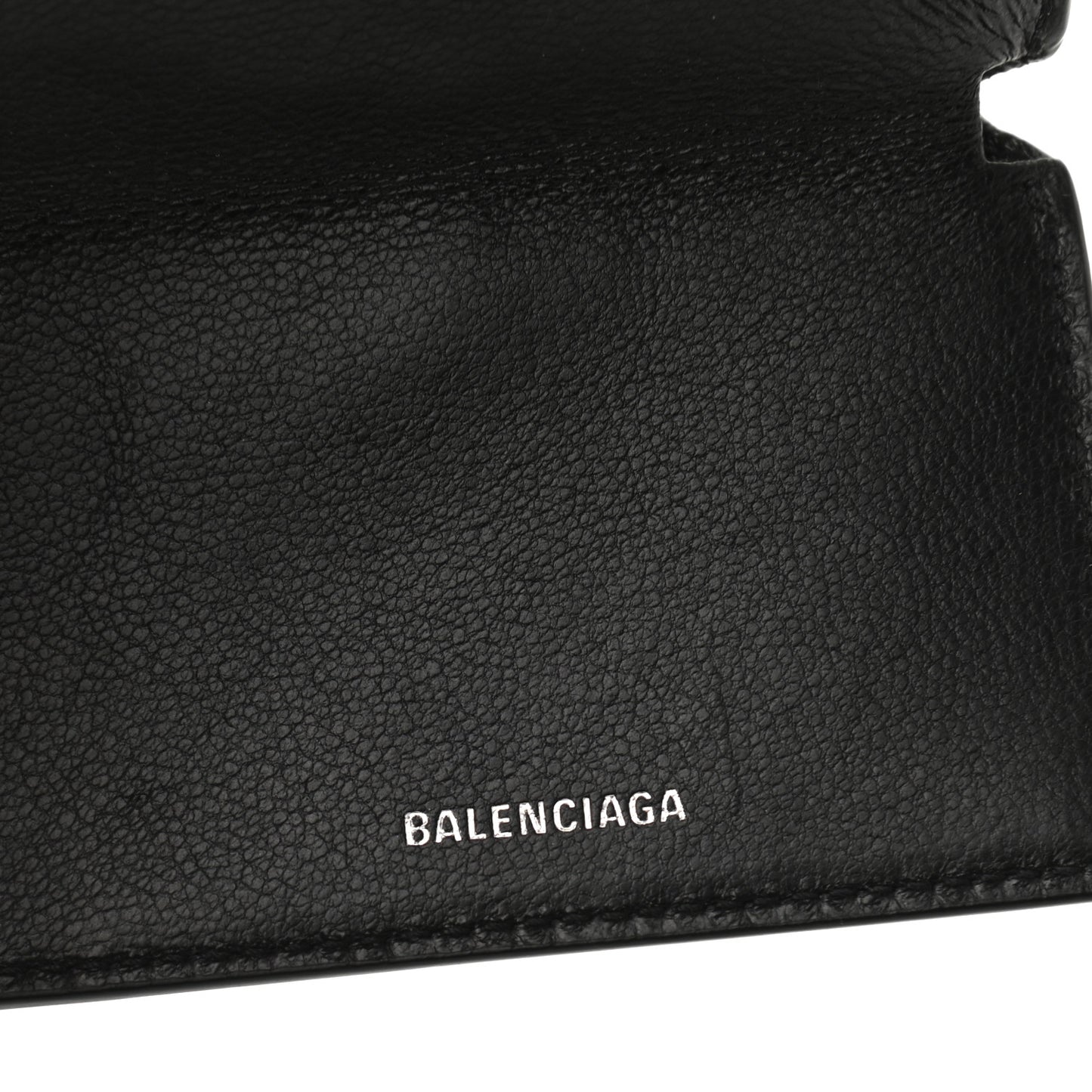 Grained Calfskin Logo Mini Cash Wallet On Chain Black White