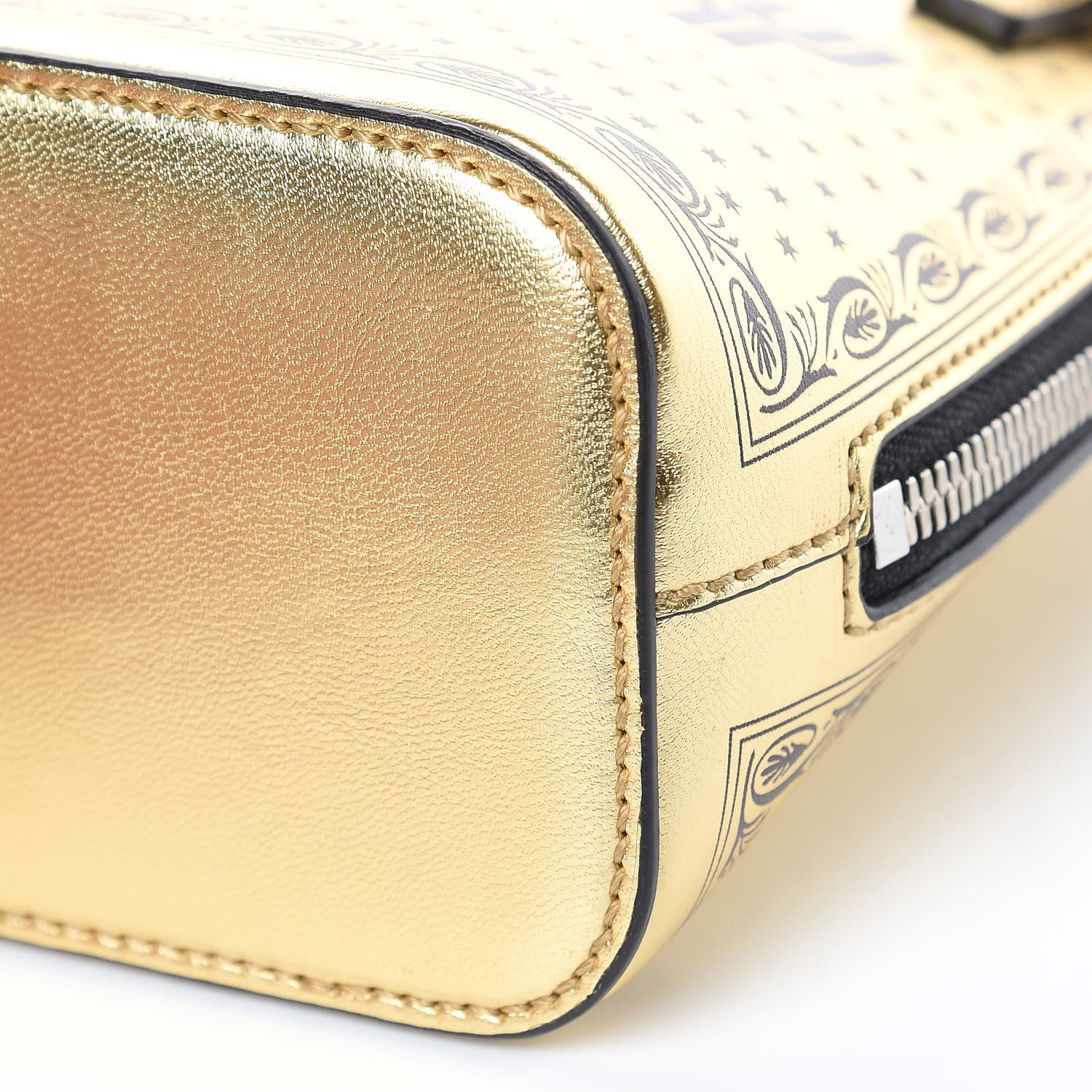 Gucci X SEGA Calfskin GUCCY Stars Mini Dome Shoulder Bag Gold 9 of 10