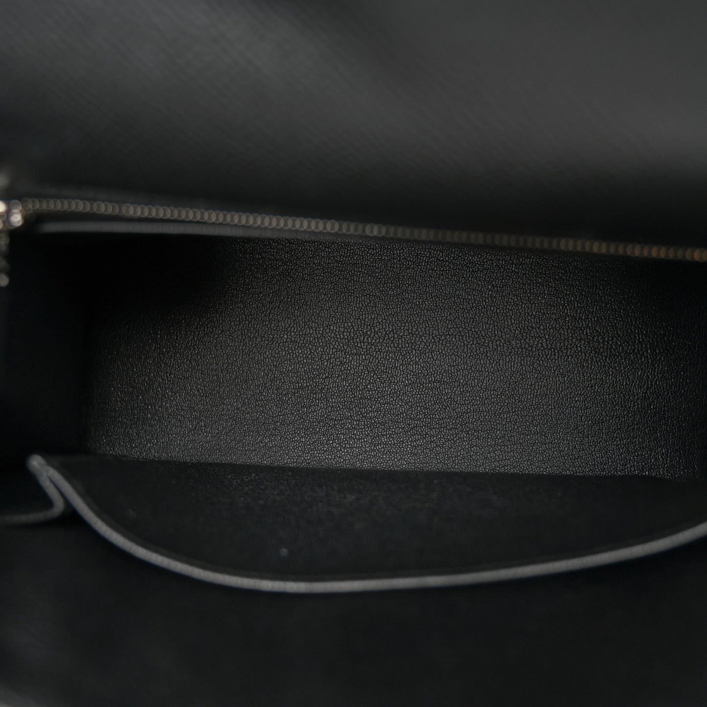 Epsom Kelly Sellier 25 Black