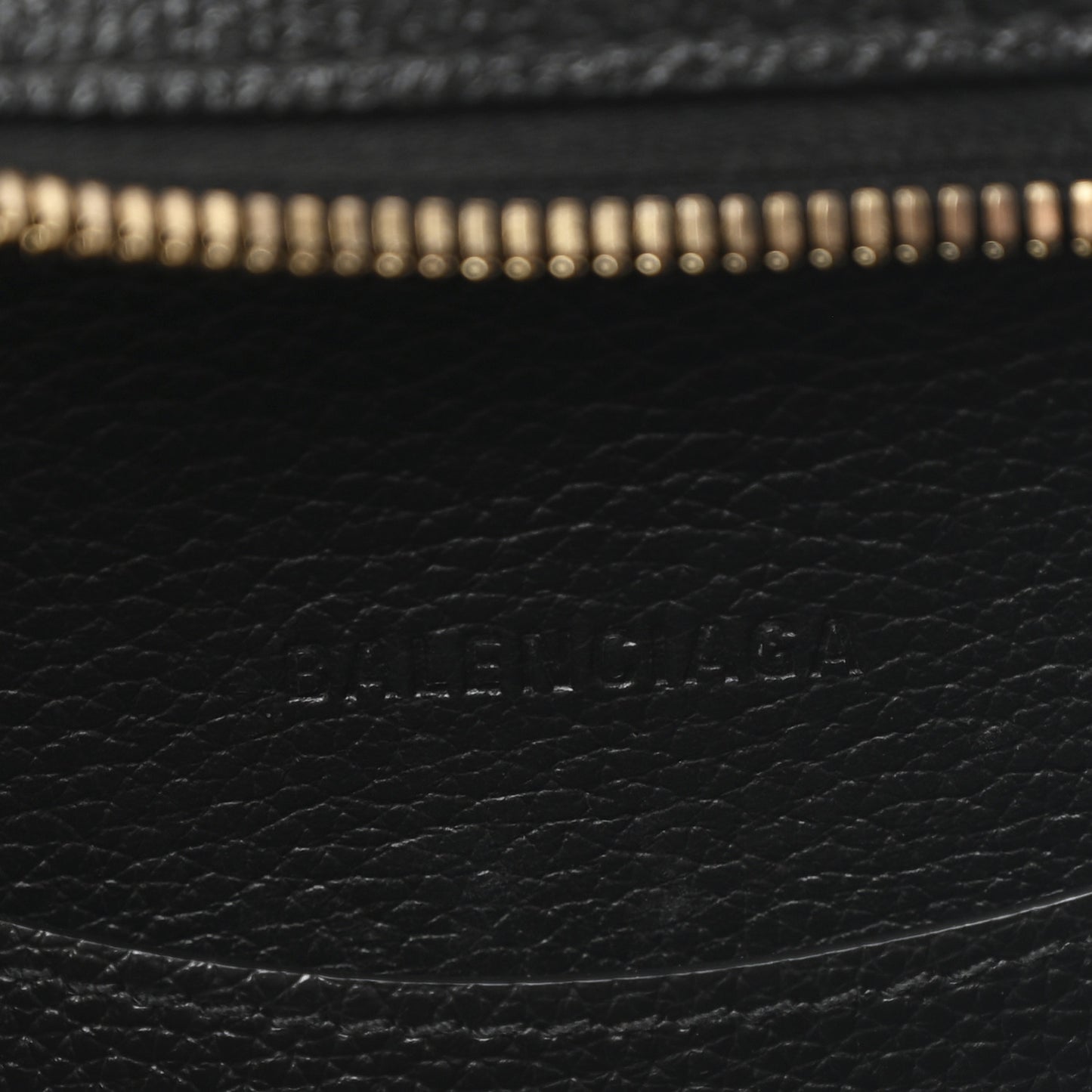 Grained Calfskin Neo Classic Gold Hardware S City Black Black