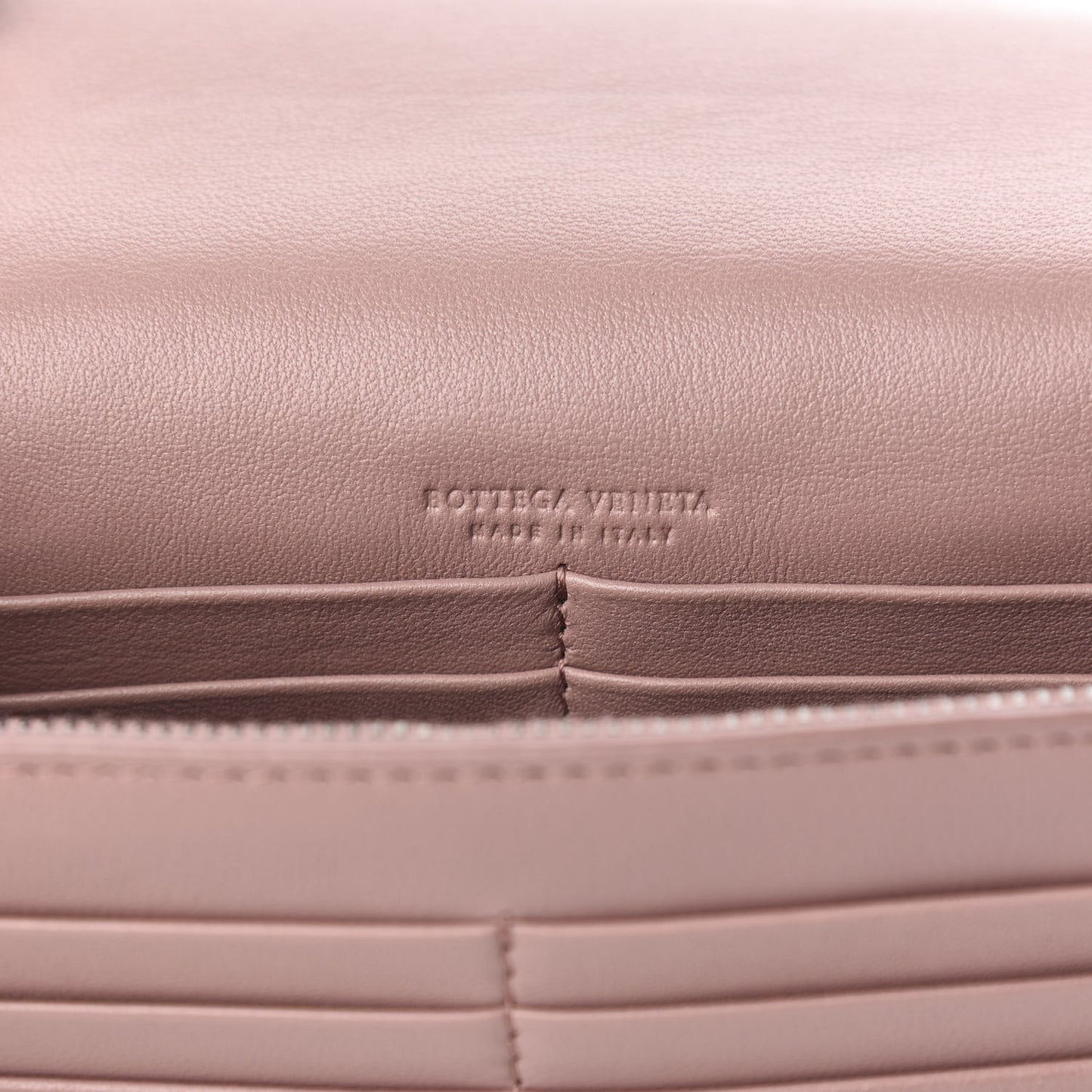 Nappa Intrecciato Chain Wallet Deco Rose